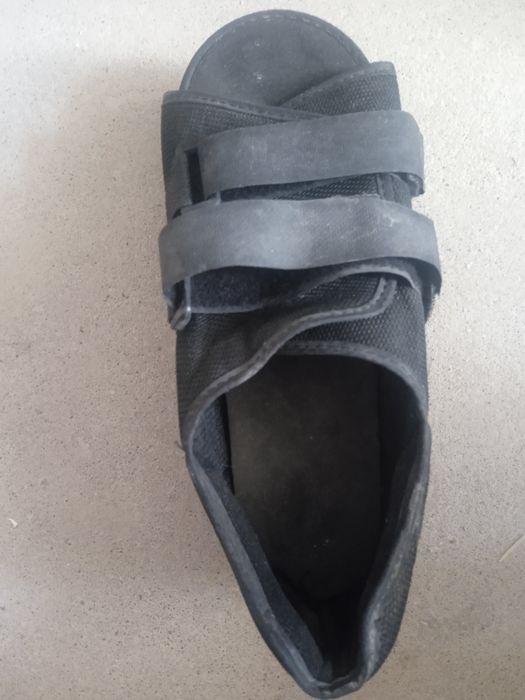 Ботинок ортопедический