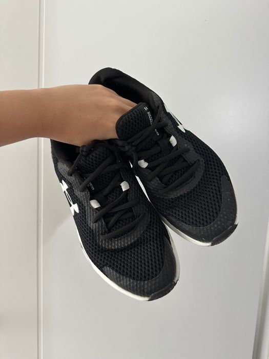 Pantofi de alergare, femei, Under Armour, 38