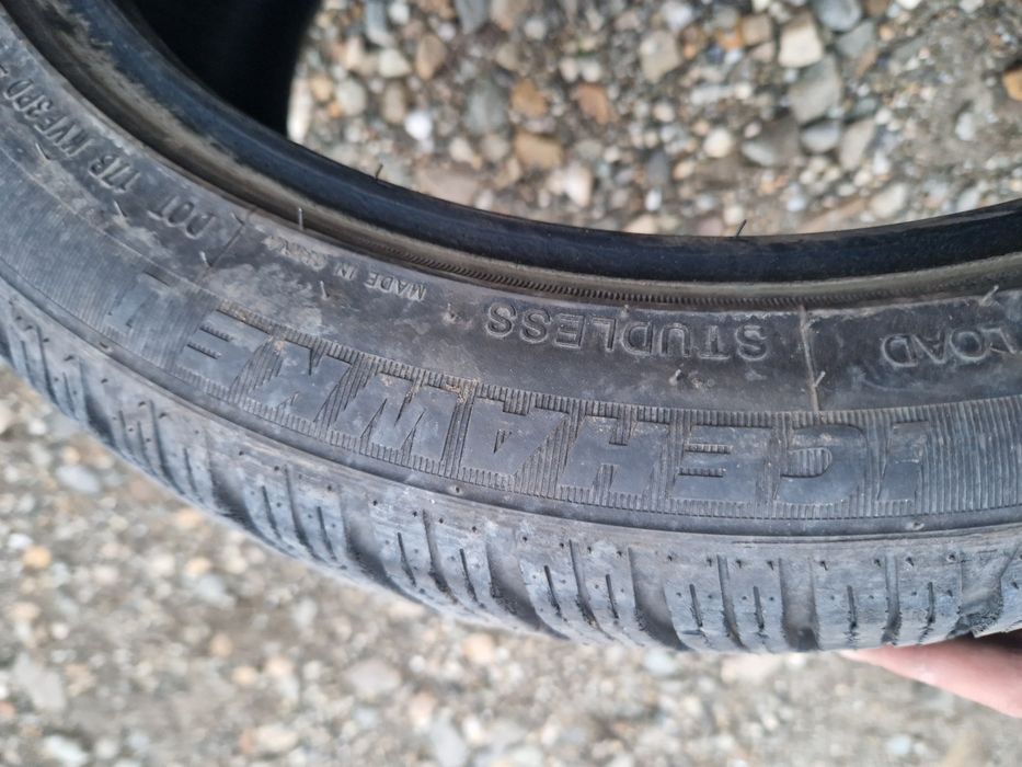 Vând 3 bucăți 245 40 r17 iarna dot 2024