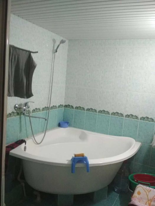 ШИНАМ Ховли СОТИЛАДИ Авайхон м.ф.й. 3.2 сотик 4 хона М. Улугбек рн