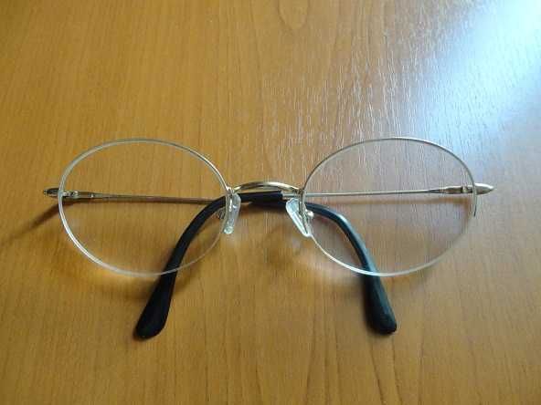 Rame metalice  pe fir pentru ochelari de dama