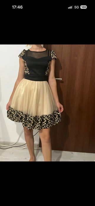 Vand rochie de ocazie