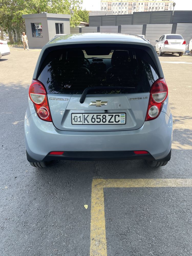 Arenda Nasiya Savdo Spark  2 poz 2015 yil Gaz bor