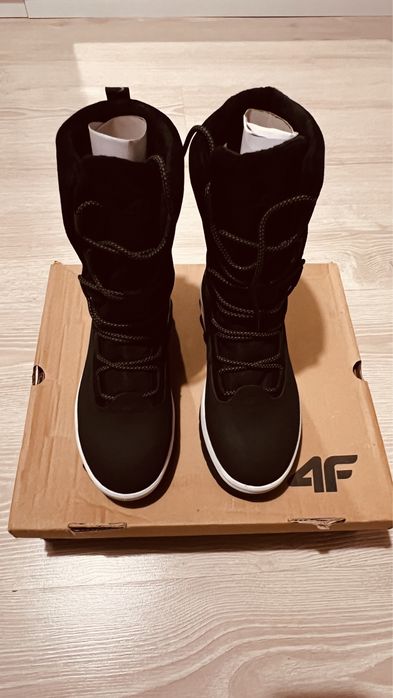 Cizme de zăpadă 4FAW22FSBSF006