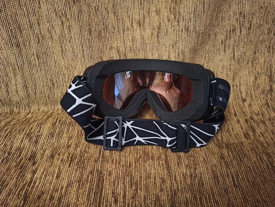 Ochelari pentru ski si snowboard. (NOI)