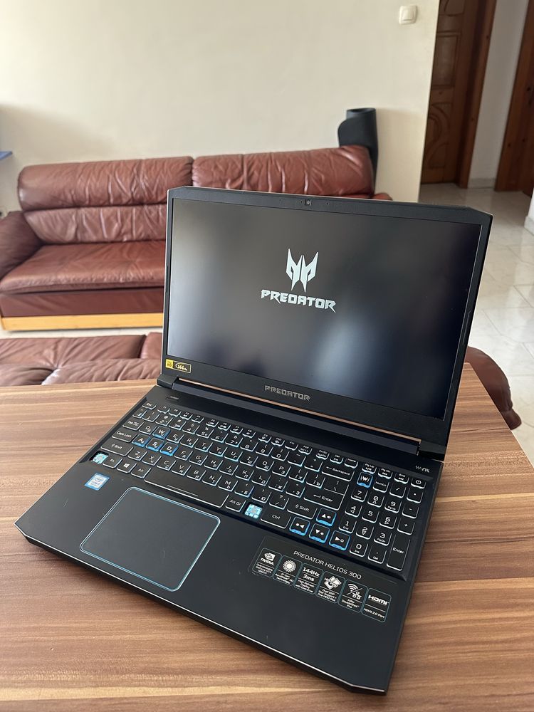 лаптоп Acer Predator Helios 300 (i7-975 gtx 1660ti ram 16gb SSD-512gb