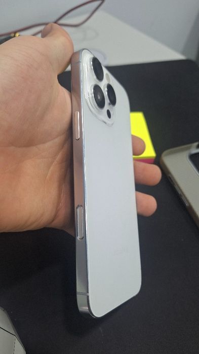 iPhone 16 pro max lux