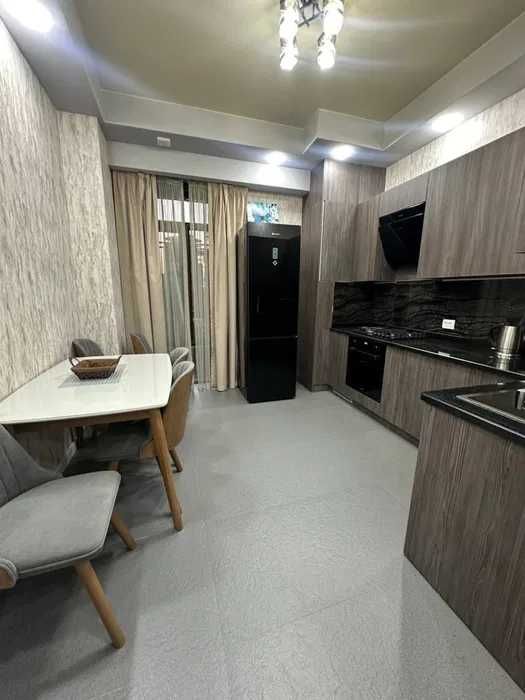 R3Сдаётся  квартира 2\5\8 на Шота Руставелли! ор-Luminar House