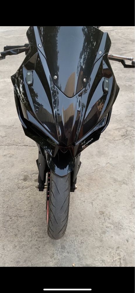 Srochna sotiladi Kawasaki
