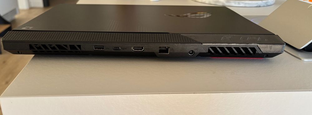 Asus ROG Strix G15