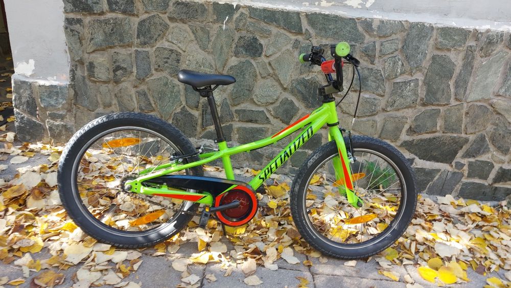 Детско колело specialized 20'