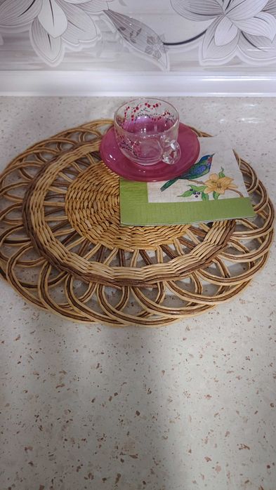 Плетёная подставка сервировочная салфетка