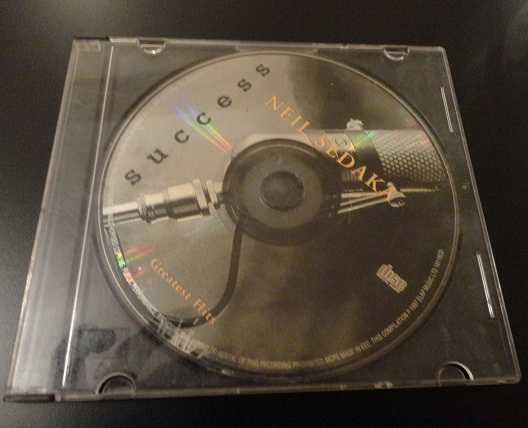 CD-uri audio originale  cu formatii si cântăreți consacrați