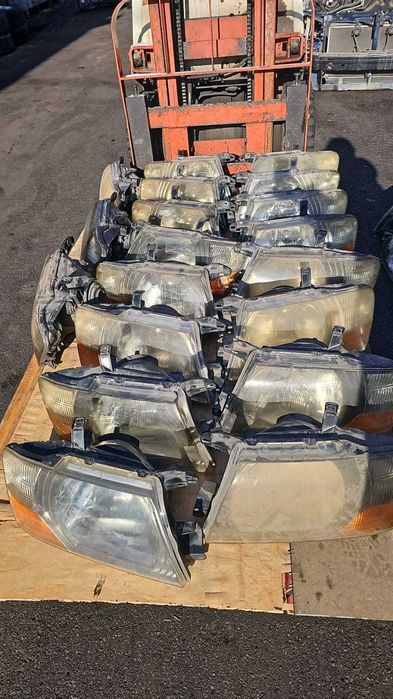 Фары на Mitsubishi Pajero