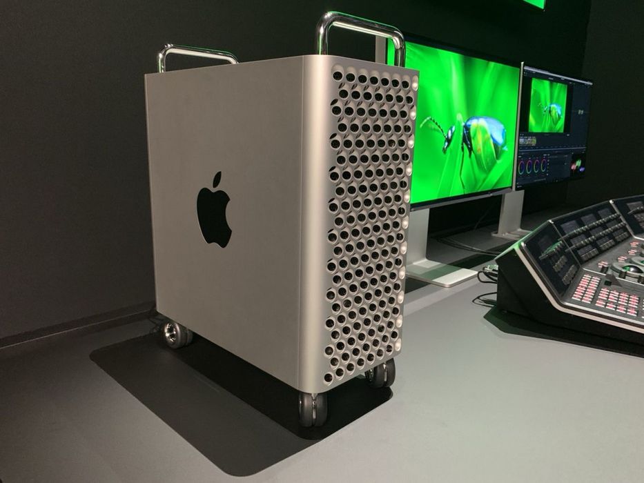 Macpro m2 ultra 128 gb ram 19terra bayt asosiy xotira xideo karta 128