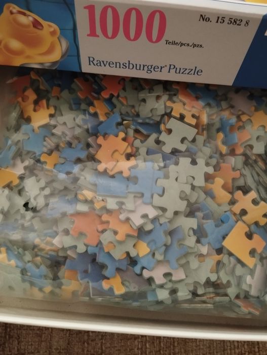 Много запазен немски пъзел, 1000части. Всичко е налично.