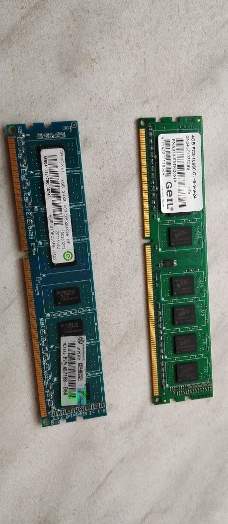 Продам оперативную память 2 плашки по 4 гигабайта