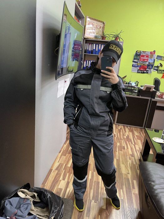 Ткань смесовая диагональ , 240гр 20% хб 80 % полиестер, водаотталкиваю