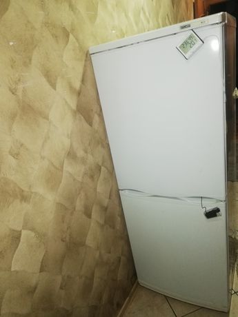 Холодильник Атлант высота 1, 6 м