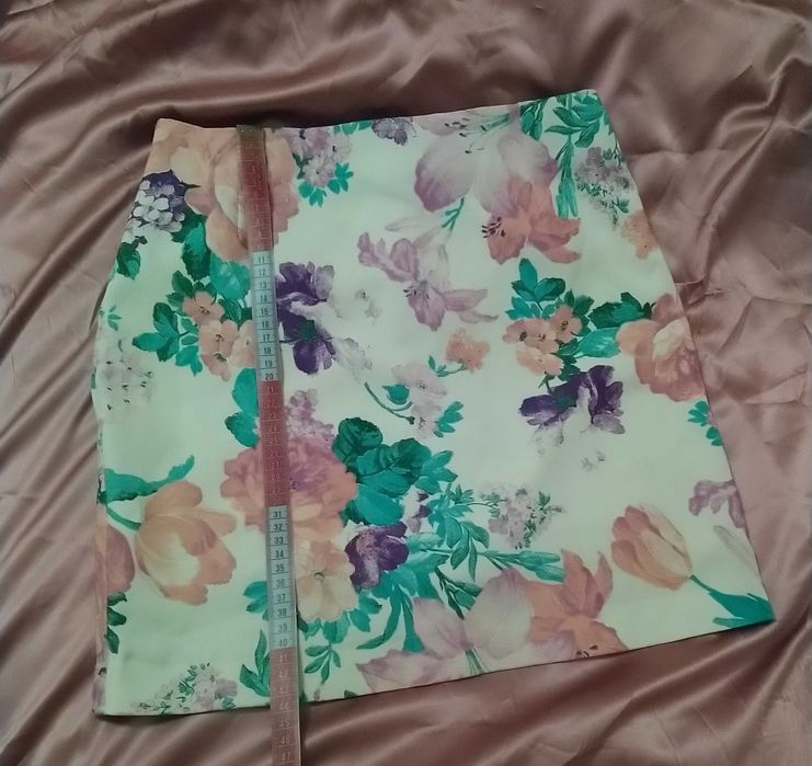 Fusta mini stretch, motiv floral,marime 36