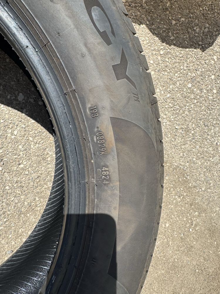 Летни Гуми Pirelli Powergy 235/55/19 - DOT4824