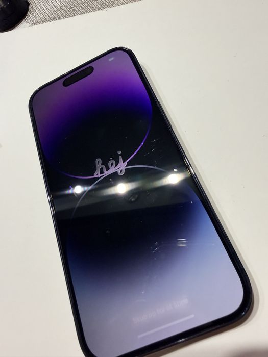 Iphone 14 pro лилав