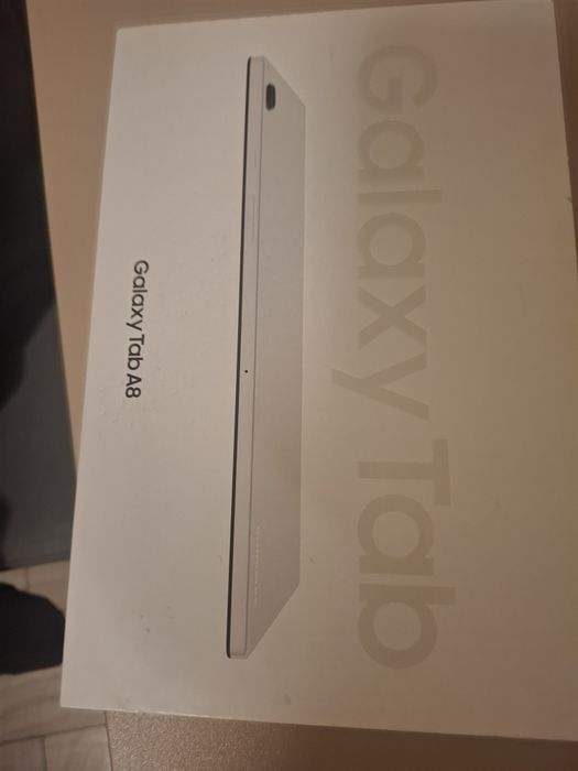 Продаю планшет с разбитым экраном