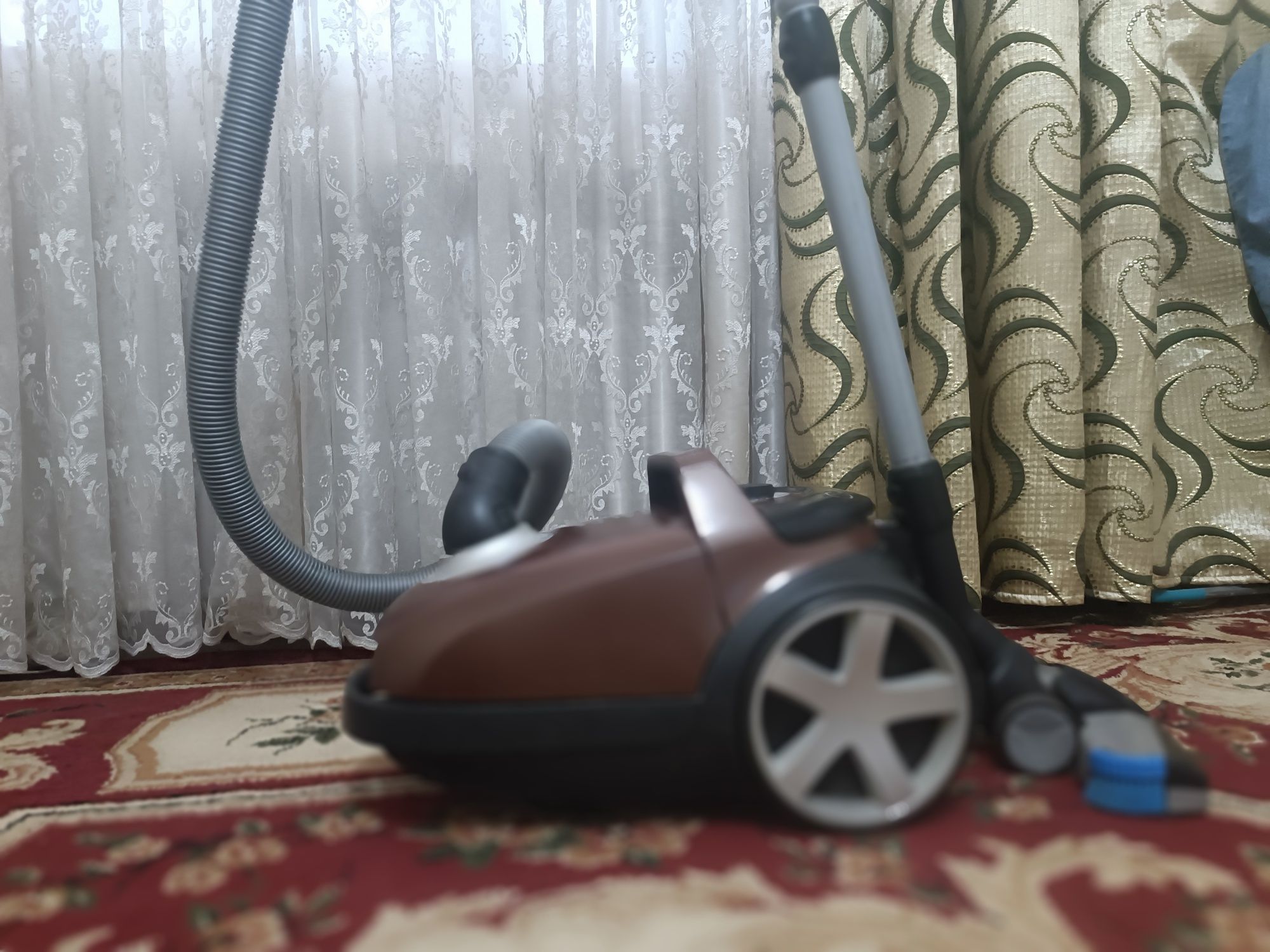 Pilesos philips noviy motor