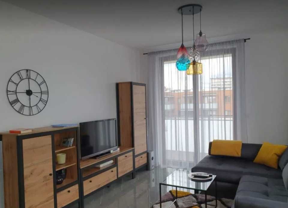 Дава се под наем Двустаен апартамент в Пловдив, Кючук Париж - 65 кв.м за 306 € - Снимка #1