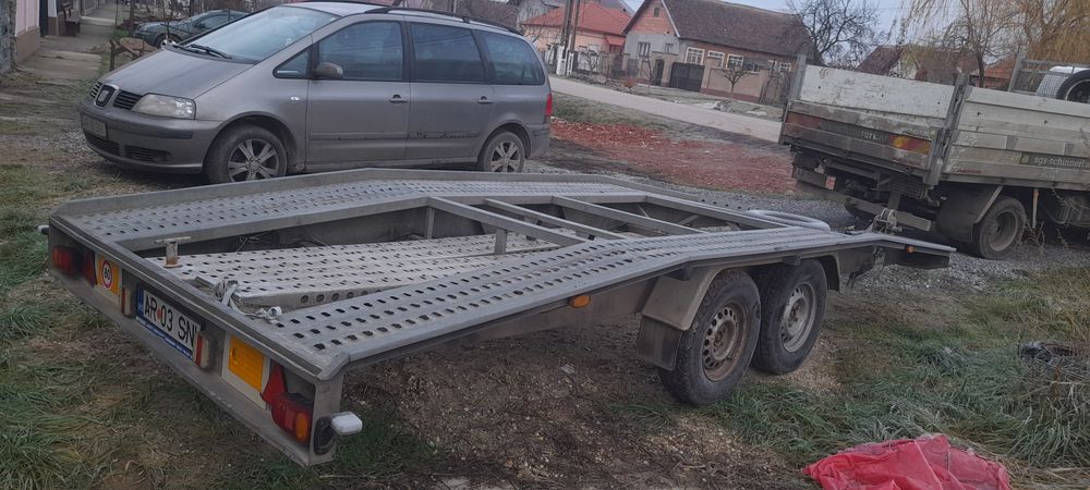 Vand trailer de 3 tone