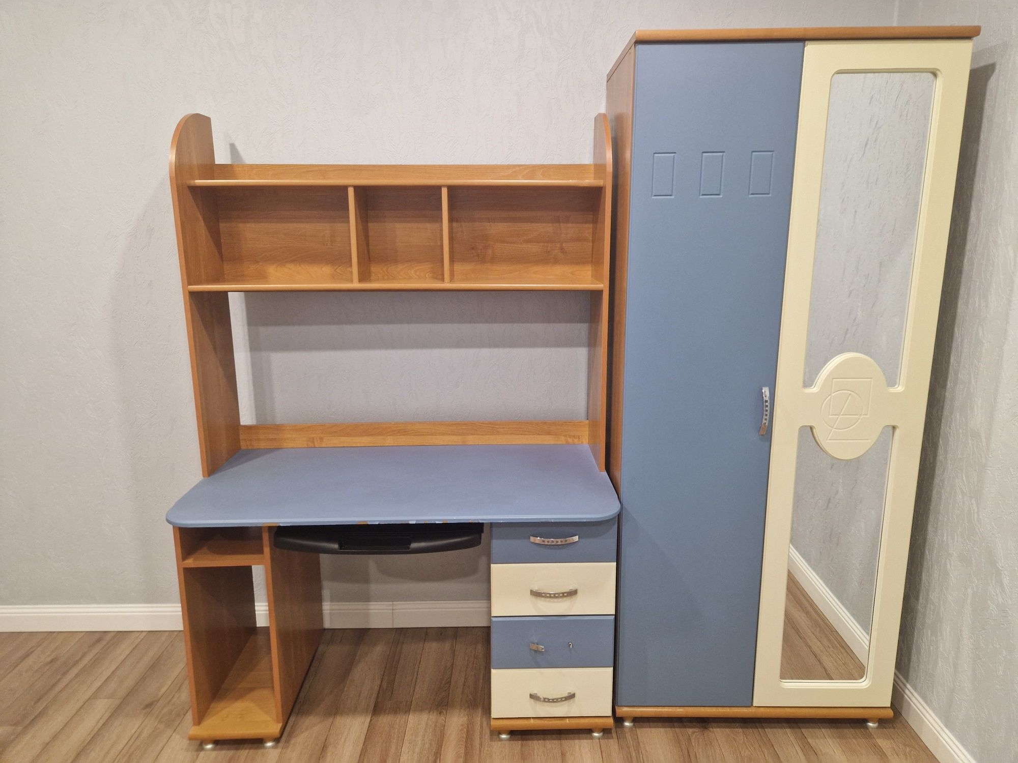 Продаем детскую гарнитуру