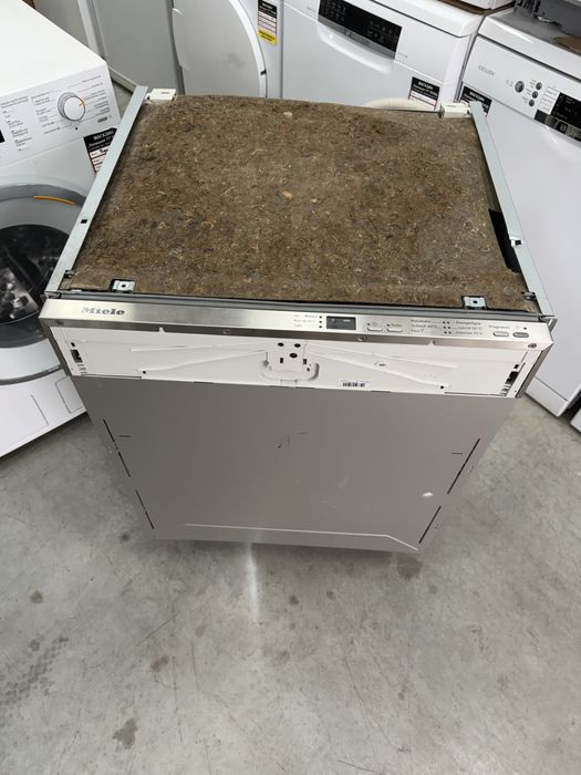 Съдомиялна  Miele за вграждане MIELE