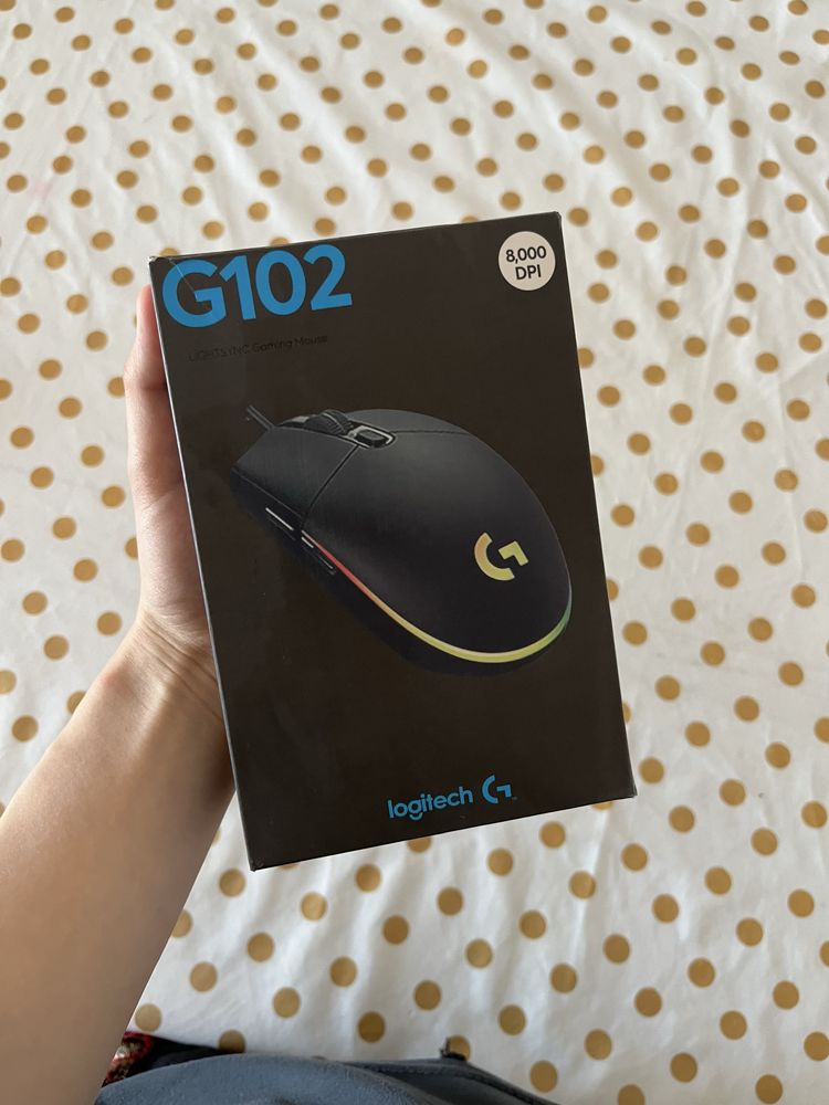 Мышь Logitech G102 Lightsync черный