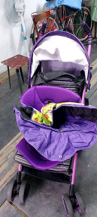 Каляска прогулочная