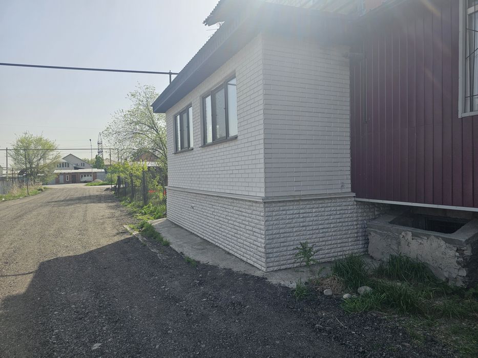 Продам 2х комнатную квартиру, 65 м2, 1 этаж, с участком