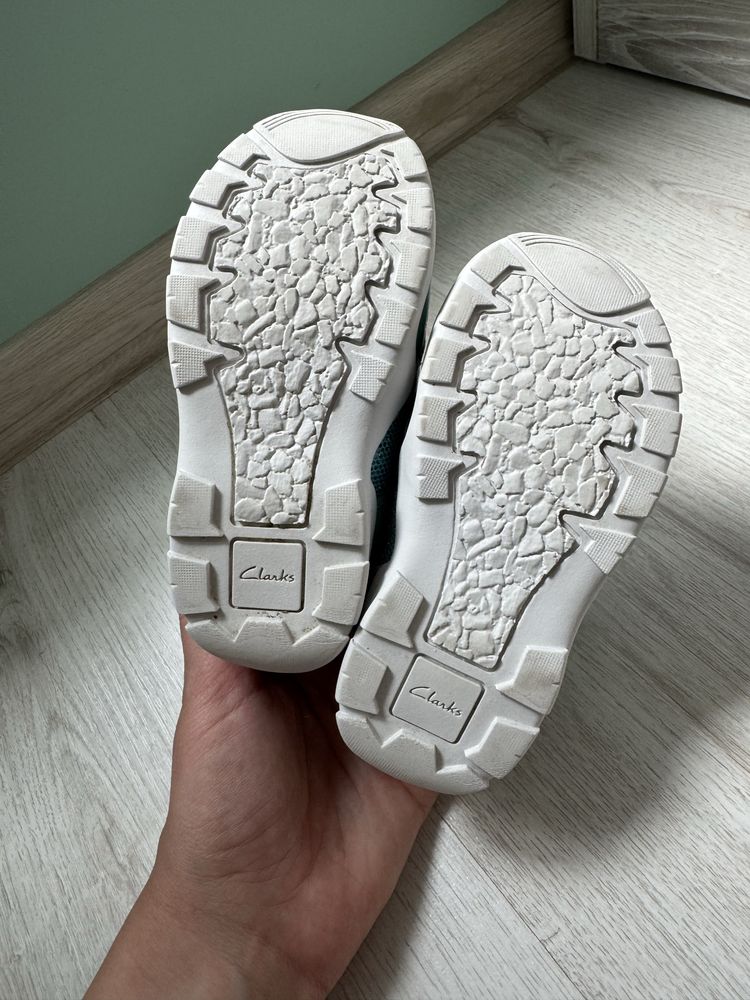 Обувки Clarks за момиче