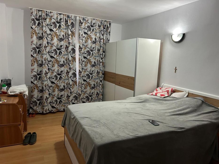 Apartament 4 camere , decomandat, central, 99 mp