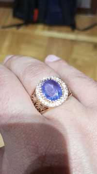 Продается кольцо золотое с редчайшим Танзанитом унисекс