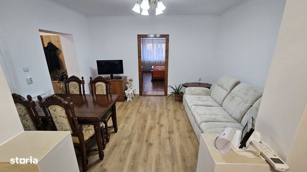 Casa cu 3 dormitoare de inchiriat in zona Iosia (strada Zarandului)