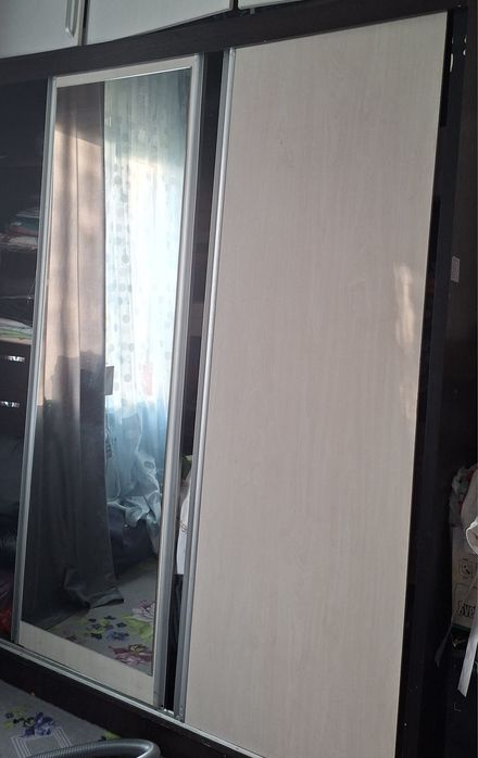Продам 3 двери от шкафа в отличном состоянии