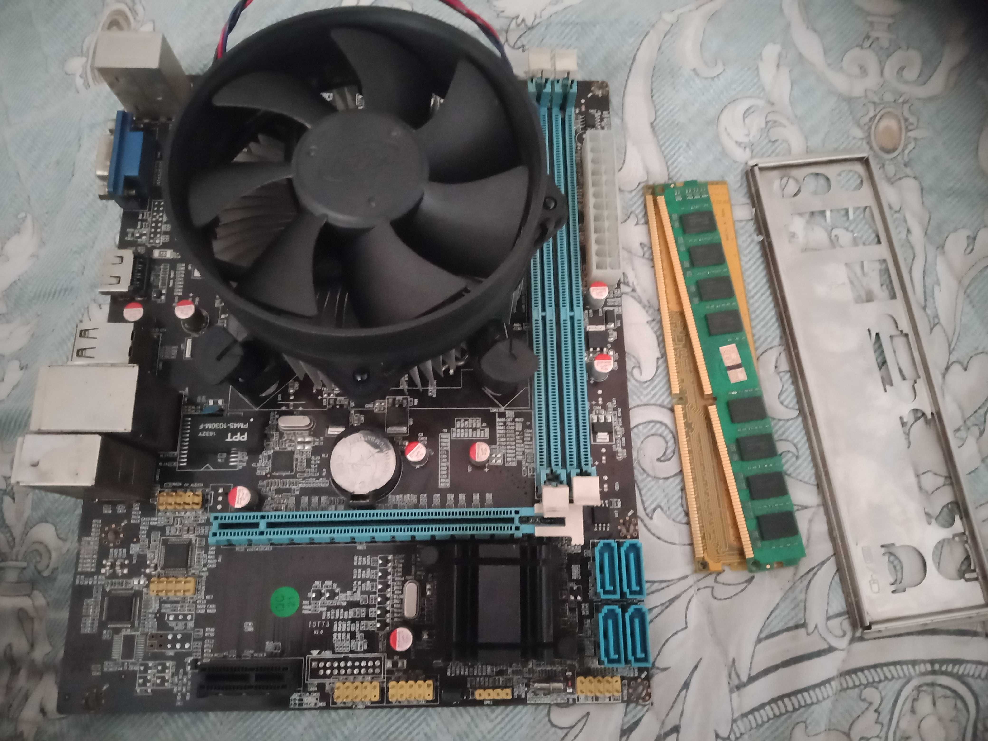 LGA 1155 I3 2130 .4GB Оперативной памяти