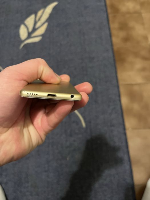 iPod touch 6-th generation