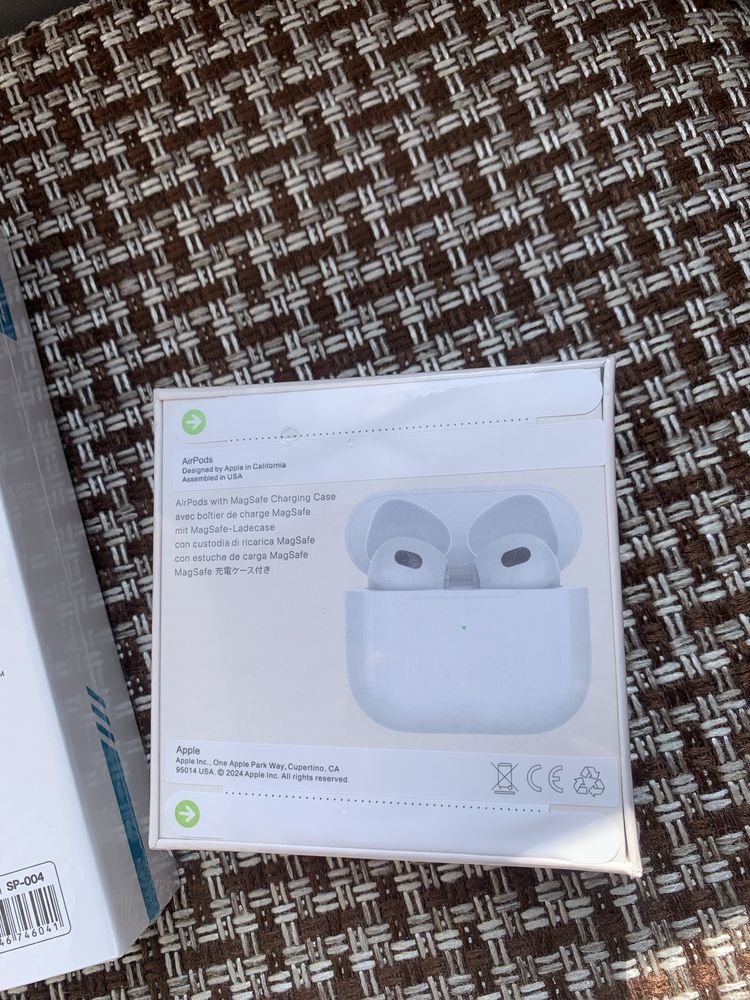 Продам AirPods+ хорошую паурбэнк