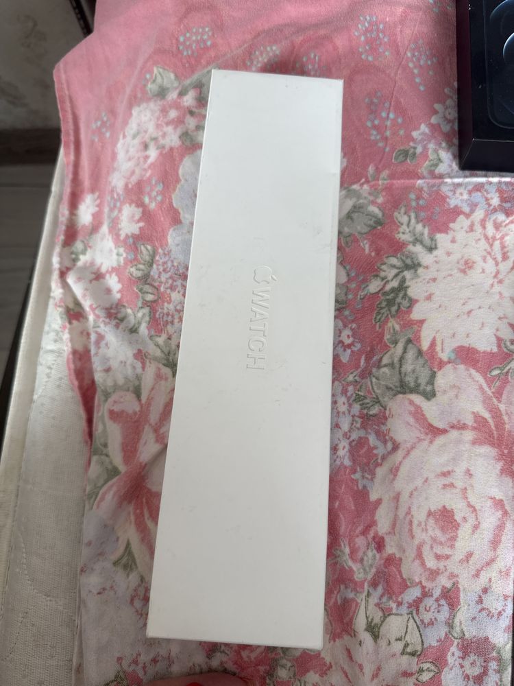 Продаю Apple Watch Series 7 (41 мм, GPS)