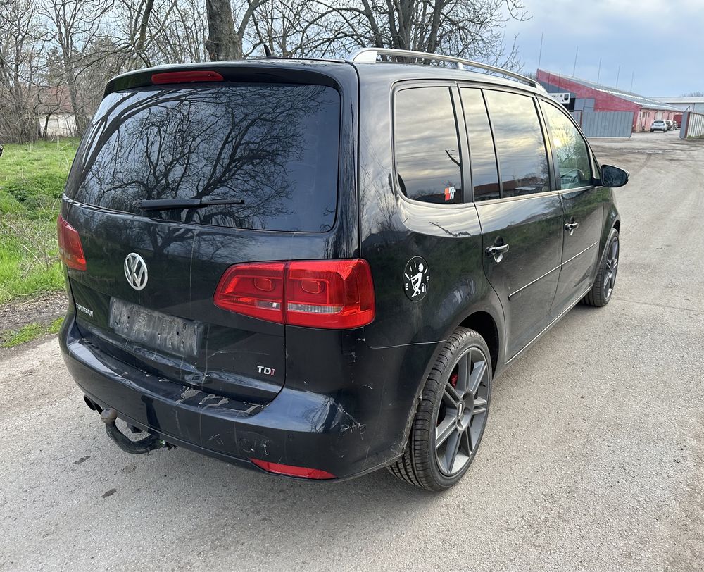 Volkswagen Touran 1.6TDI на части