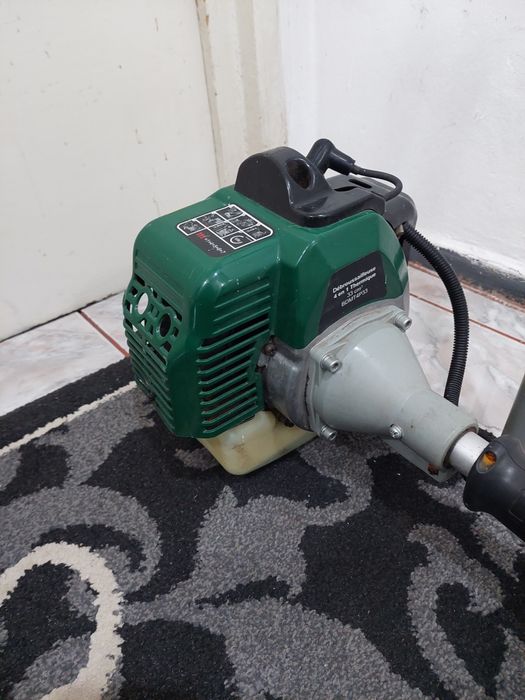 Cositoare gard viu și crengi second-hand