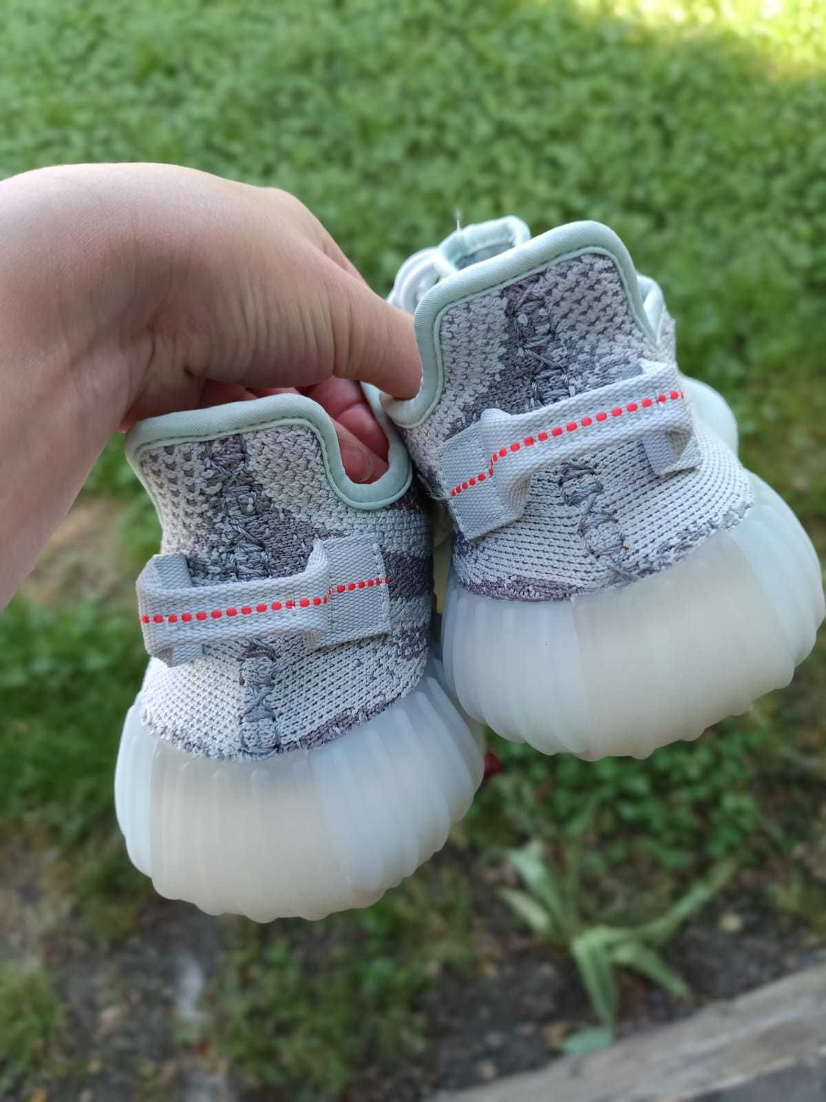 Adidas Yeezy Boost 350 V2 Blue Tint marime 37 1/3
