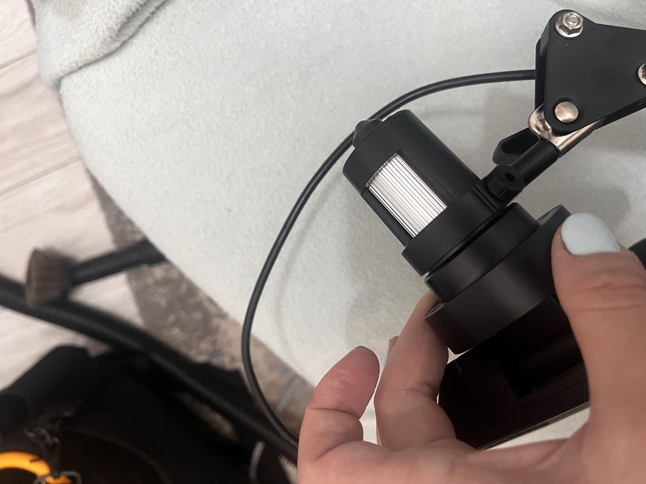 Microscop+ brat reglabil