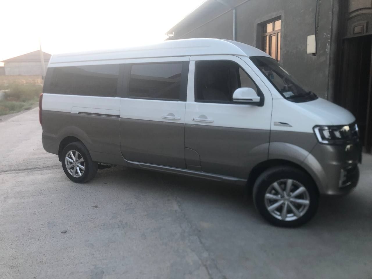 Shineray 15500 dollirga sotiladi
