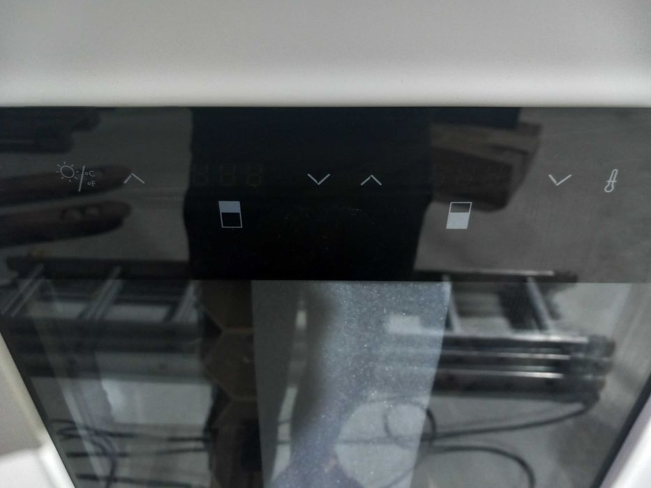 Racitor de vinuri si congelator